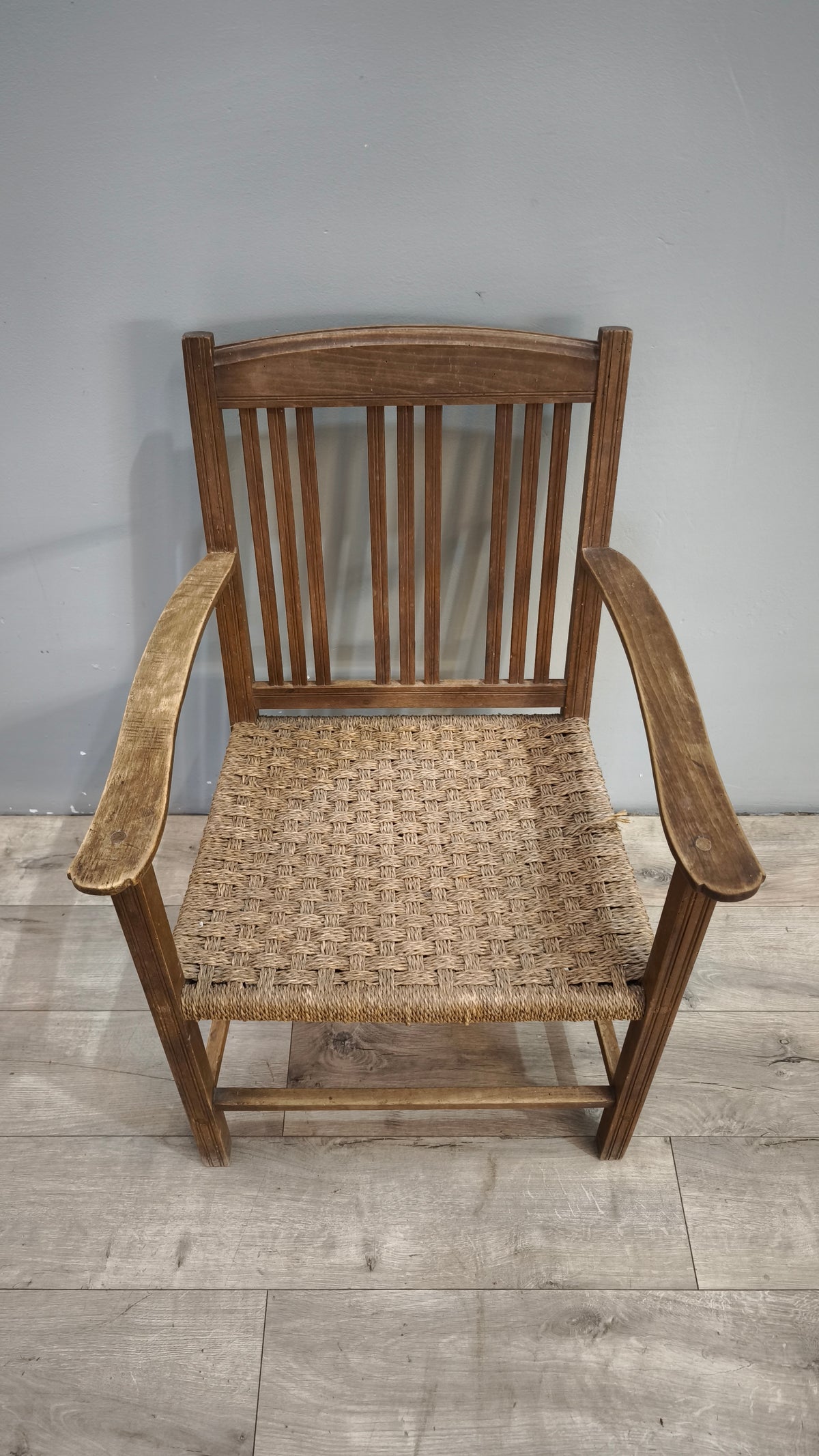 93236 Poltrona in legno e corda