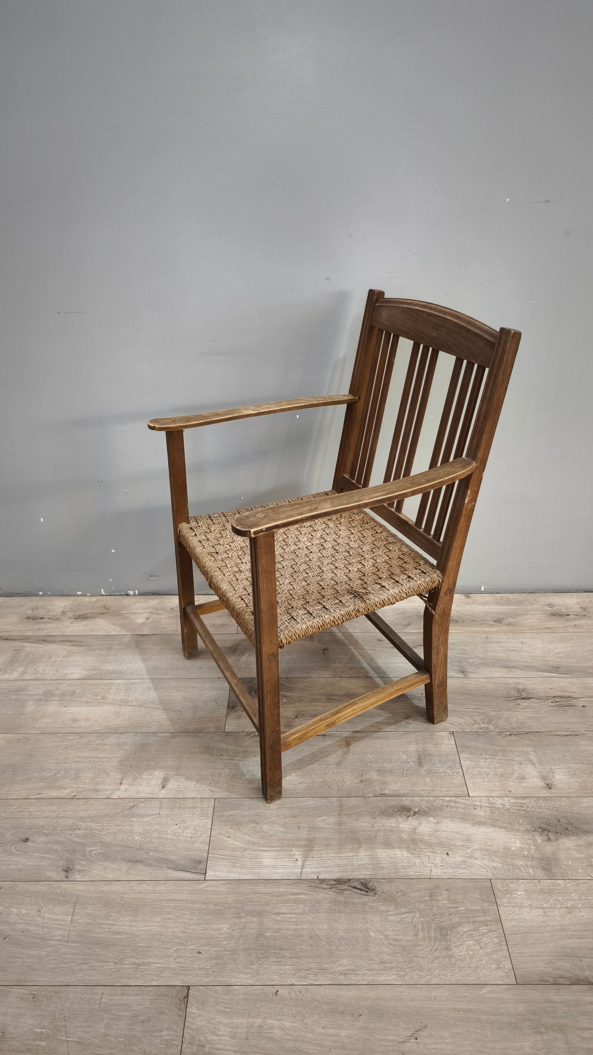93236 Poltrona in legno e corda
