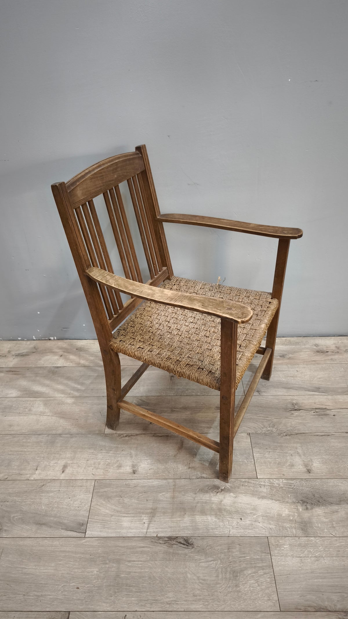 93236 Poltrona in legno e corda