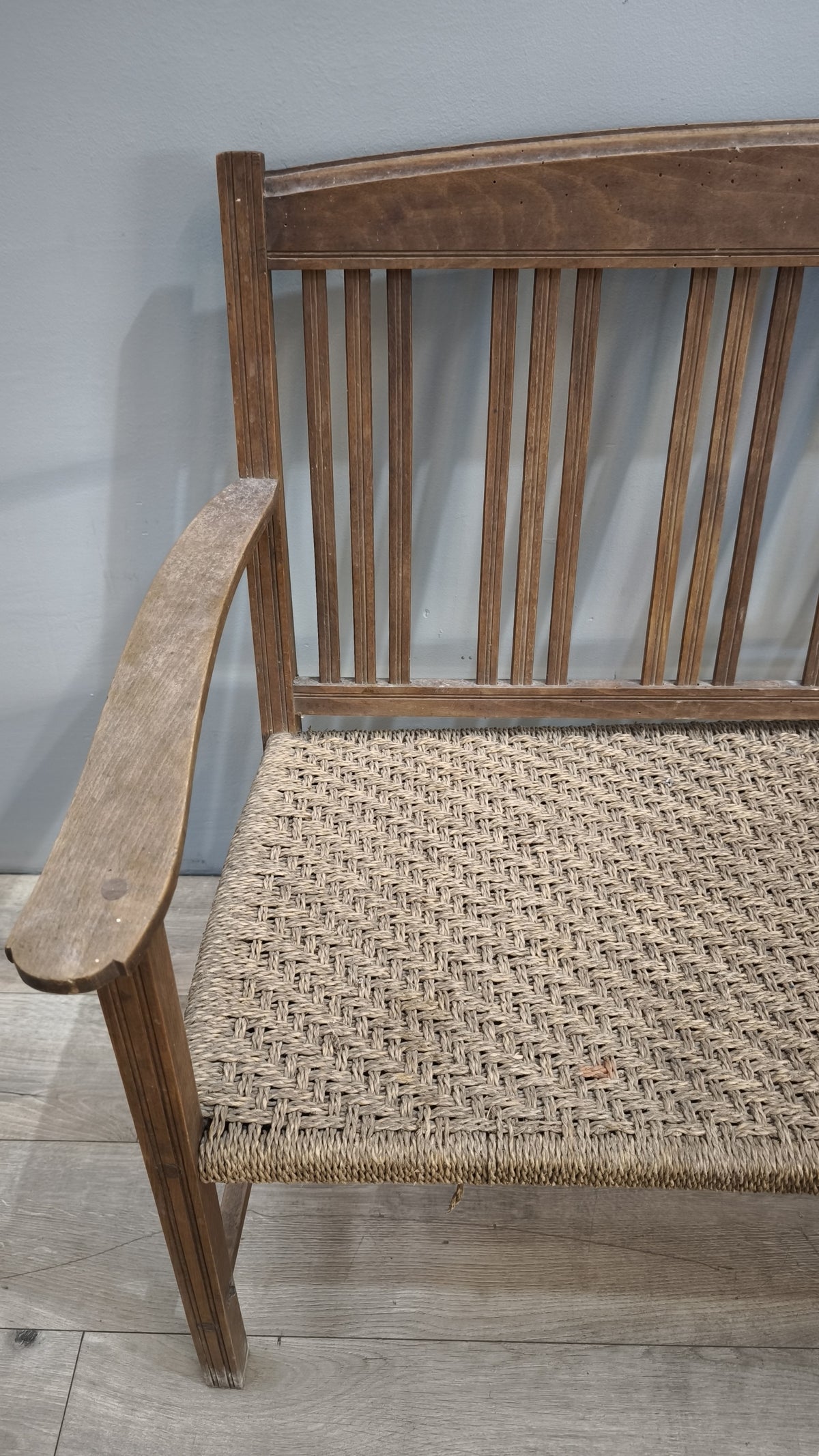 93237 Divanetto in legno e corda