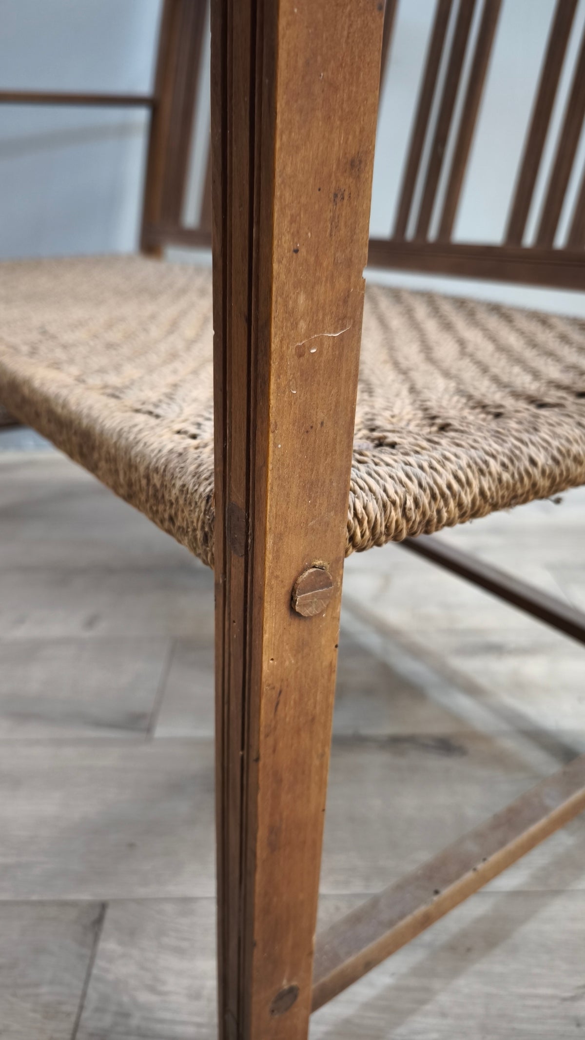 93237 Divanetto in legno e corda