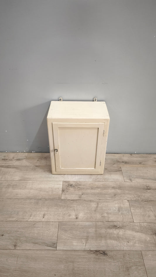 93285 Pensile bianco con specchio interno