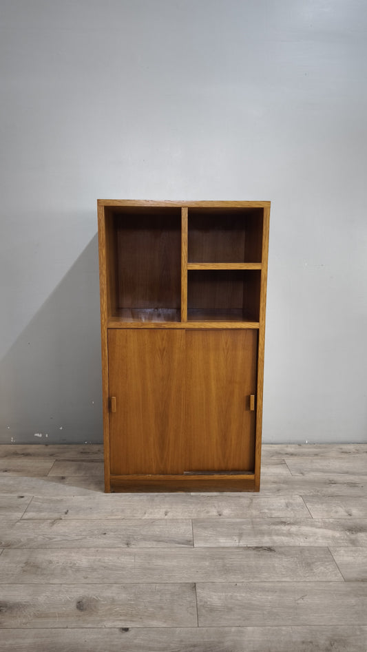 93367 Mobile con sportelli scorrevoli