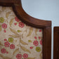 93314 Separé in legno e tessuto con decorazione a motivo floreale