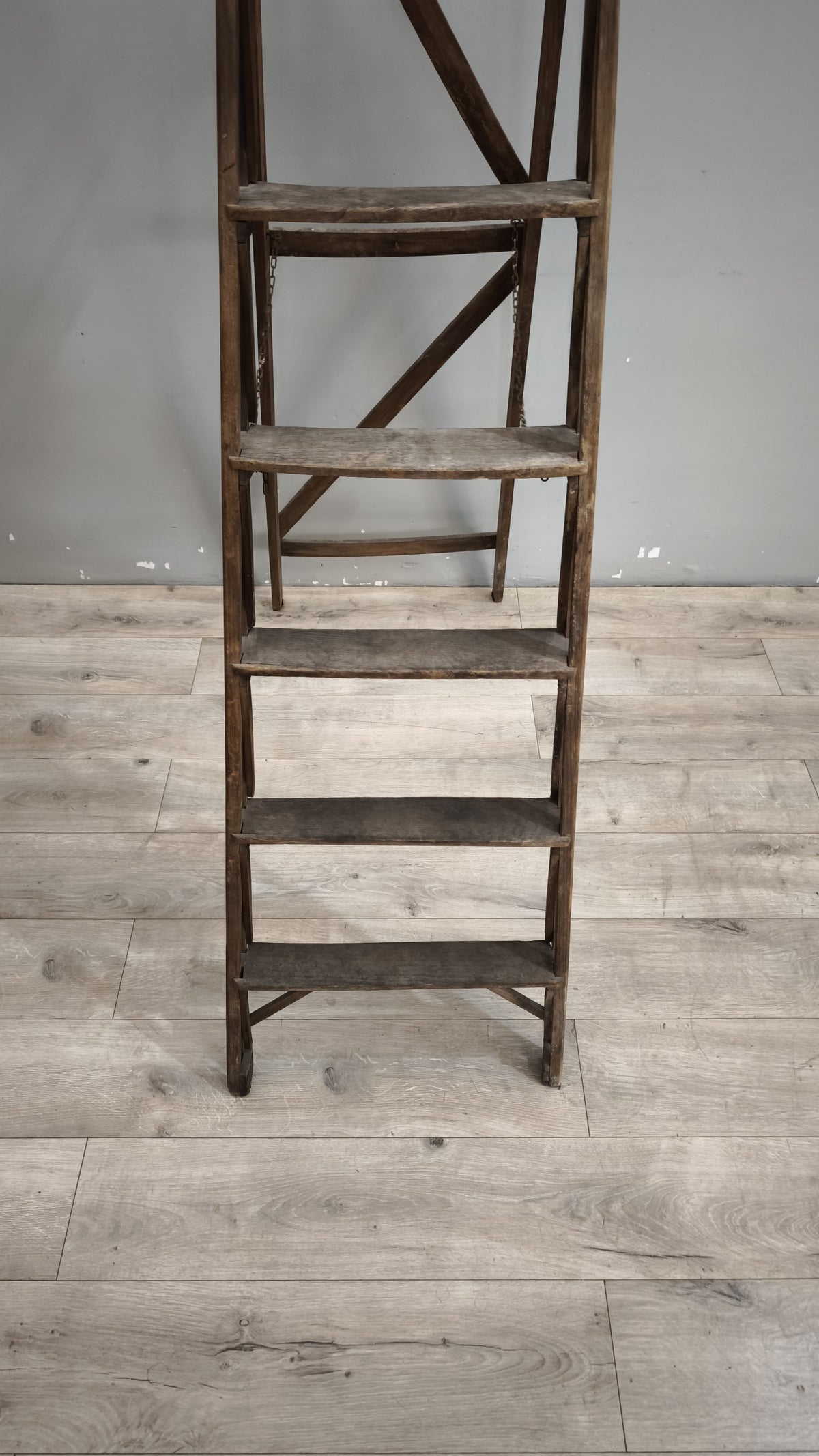 93298 Scalone vintage in legno richiudibile