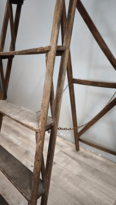 93298 Scalone vintage in legno richiudibile