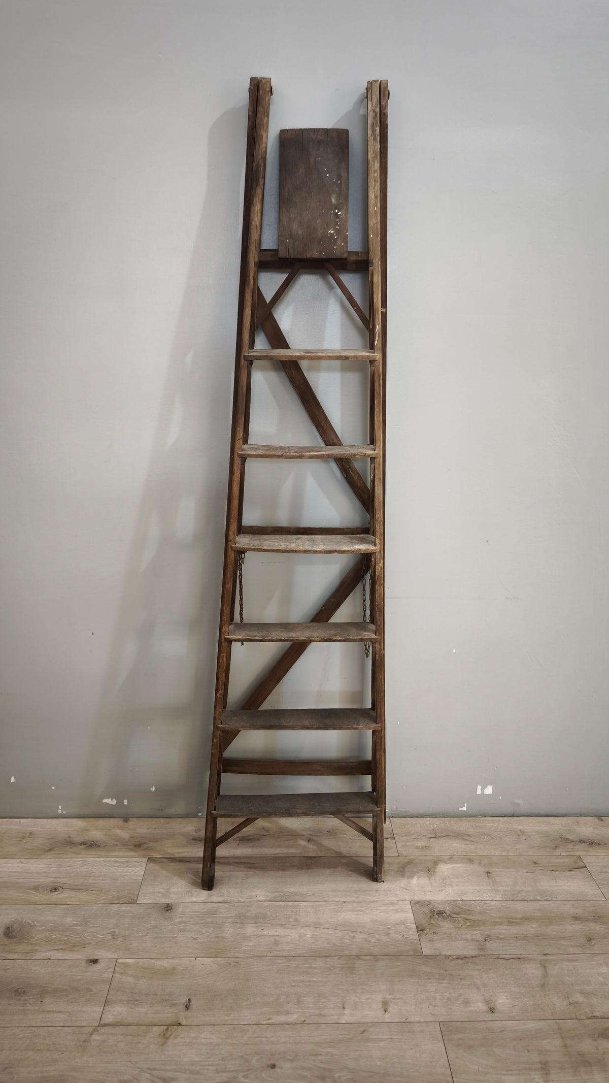 93298 Scalone vintage in legno richiudibile