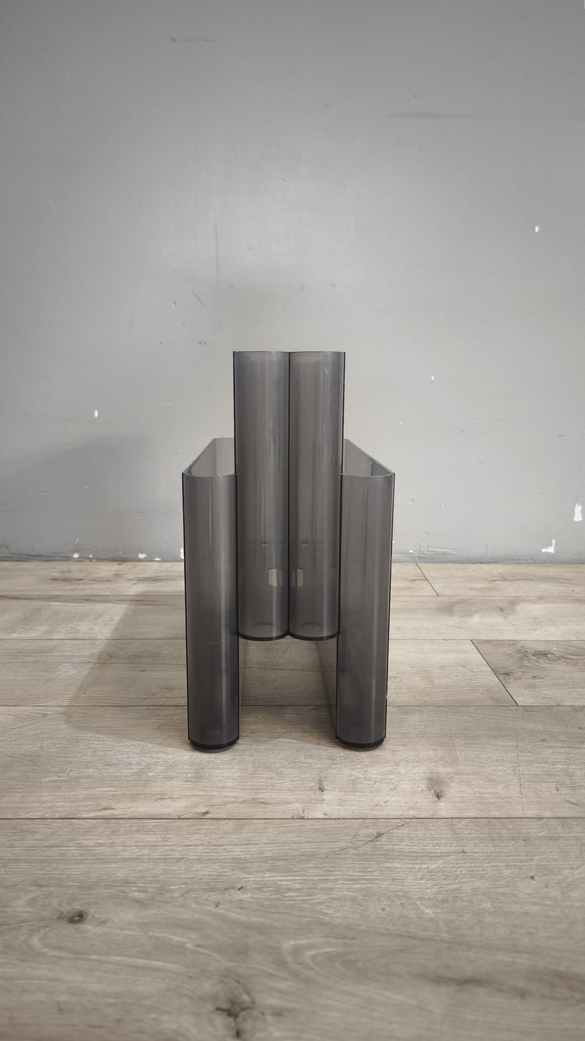 93398 Porta riviste Kartell