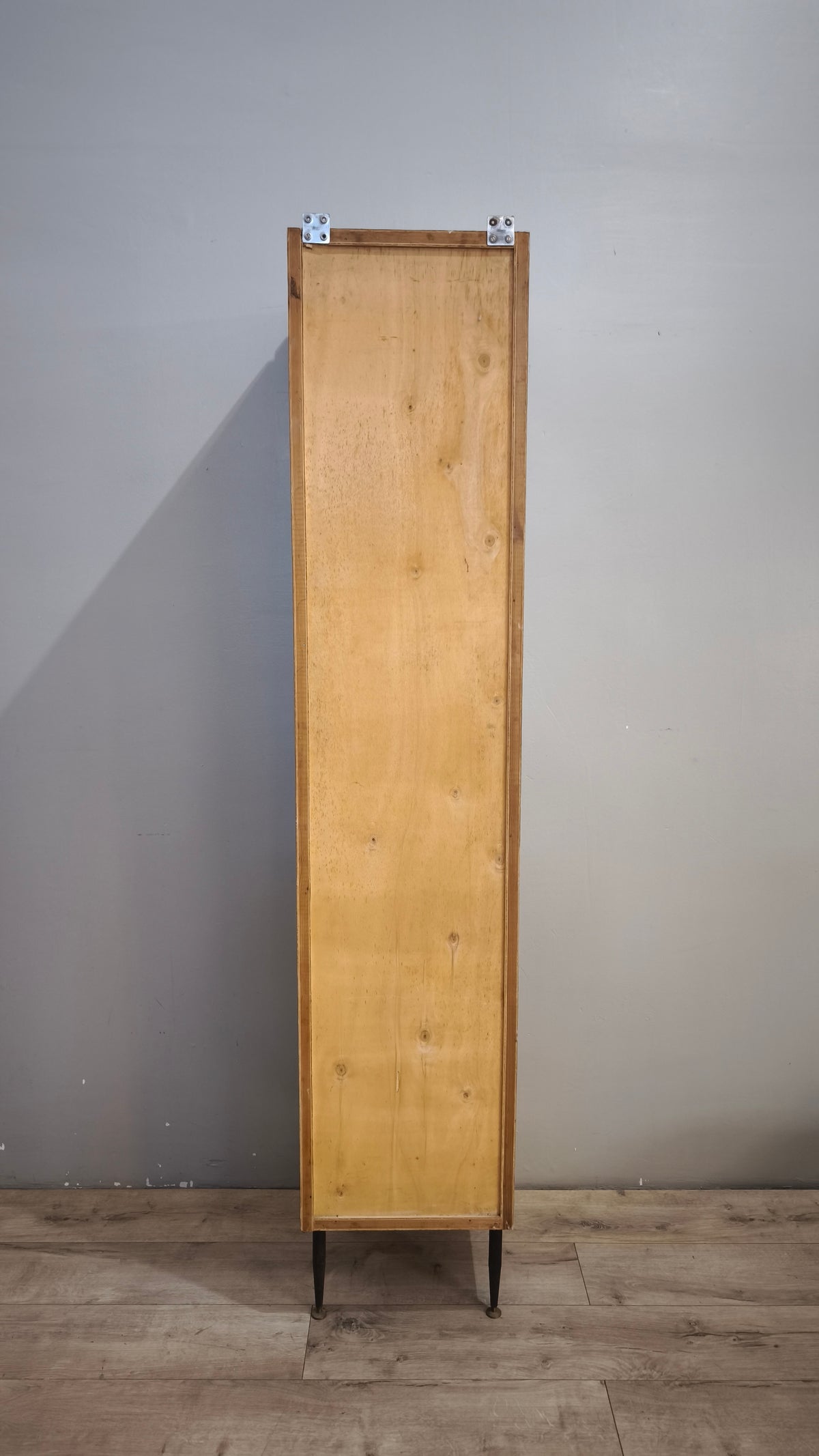 93534 Armadio un'anta stile nordico
