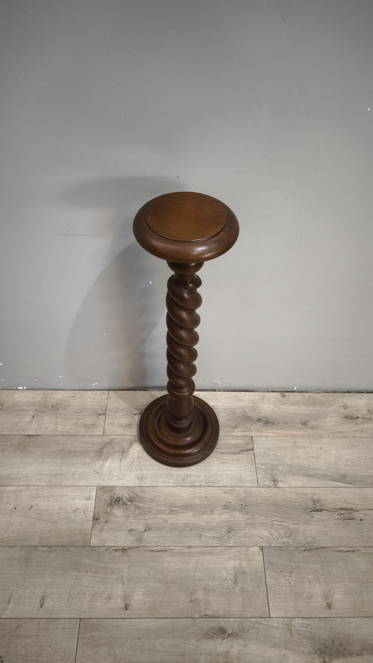 93579 Colonna in legno