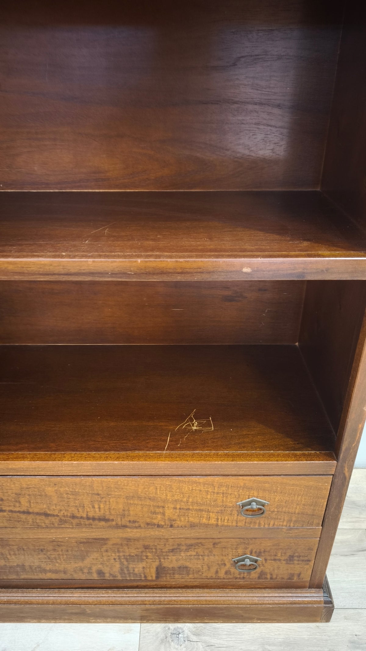 93616 Libreria in legno con cassetti inferiori