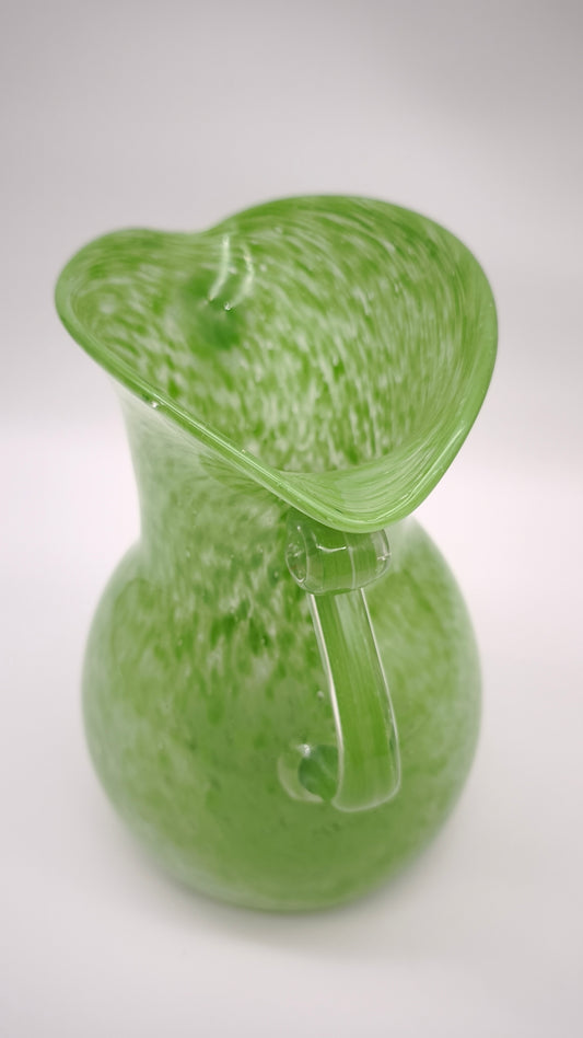 93191 Vaso in vetro soffiato verde con manici