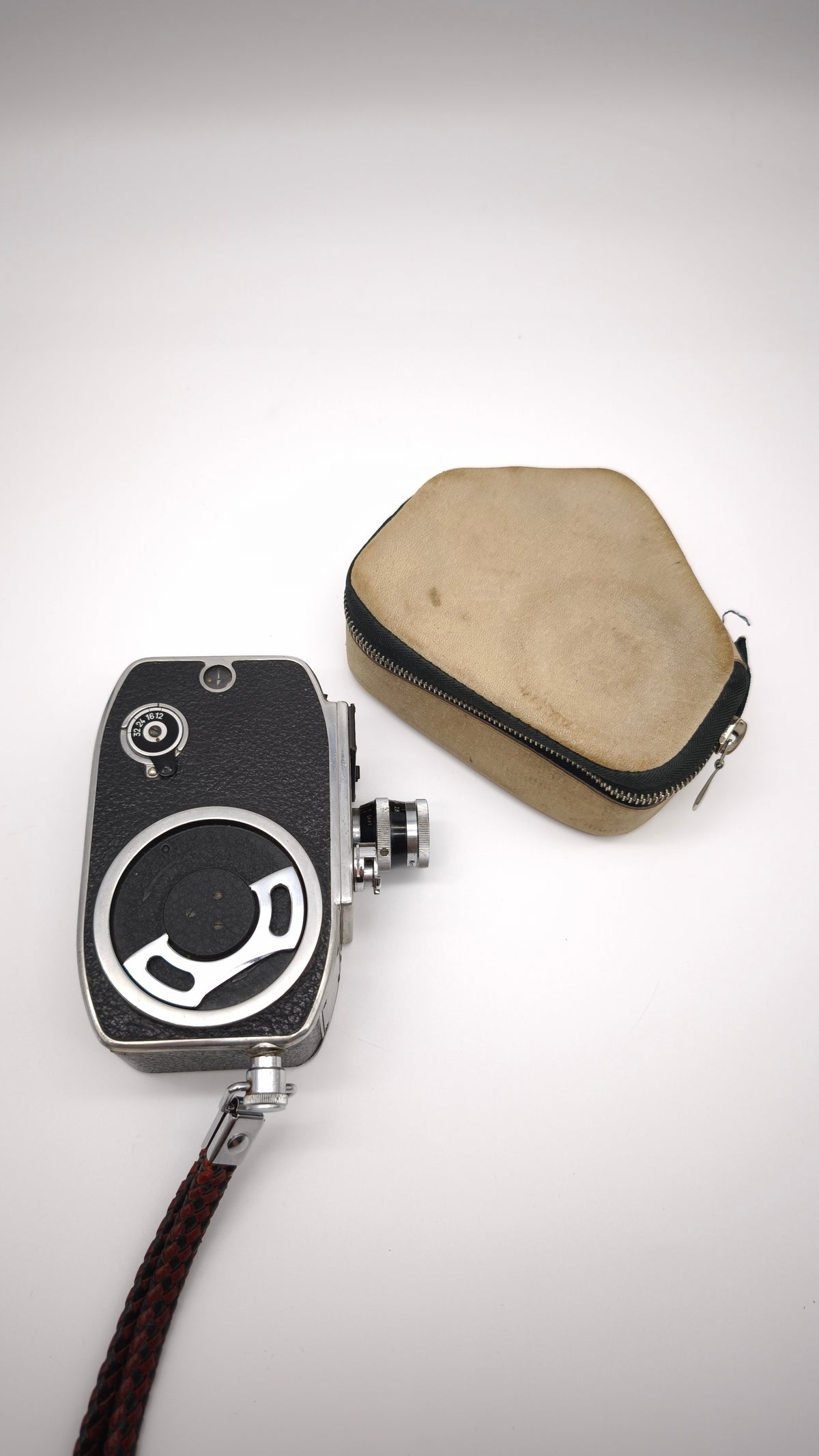 93488 Cinepresa vintage Paillard Bolex L8