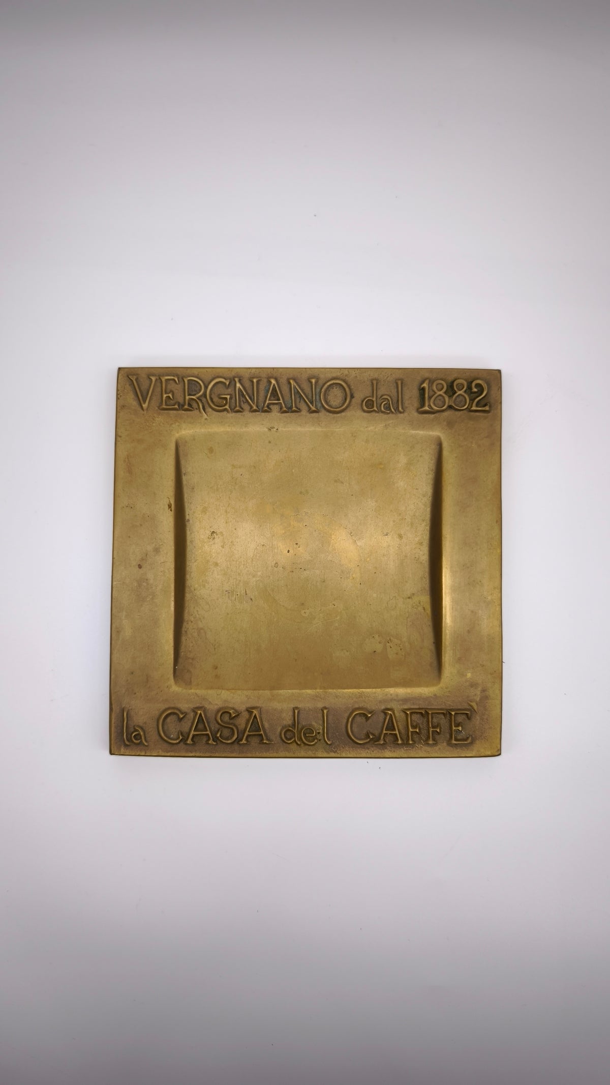 251 Posa monete da bar, La casa del caffè Vergnano dal 1882