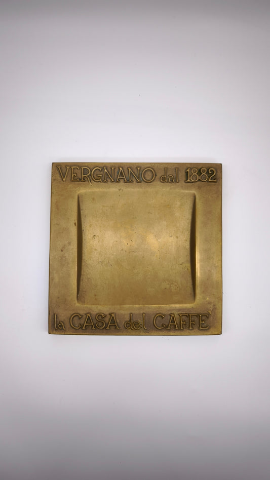 251 Posa monete da bar, La casa del caffè Vergnano dal 1882