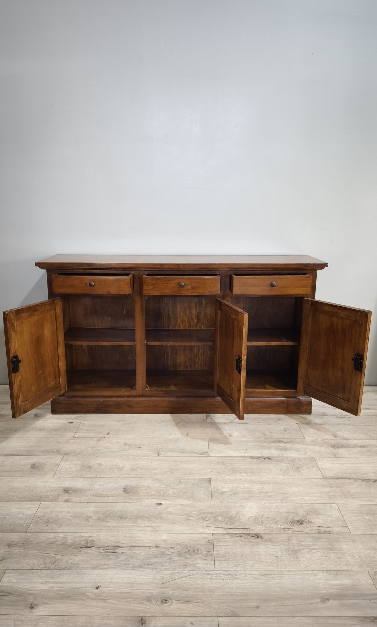 93661 Servante in legno tre sportelli e tre cassetti