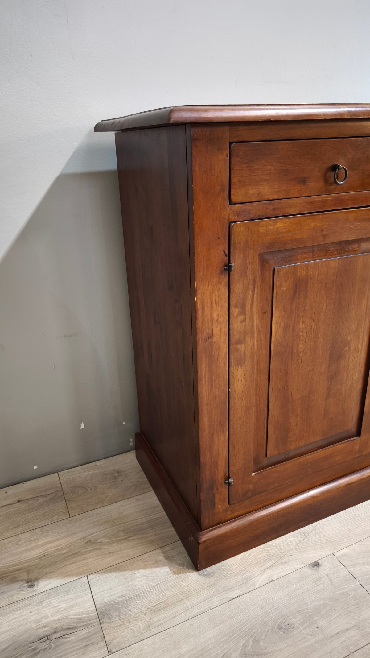 93656 Servante in legno tre sportelli e tre cassetti
