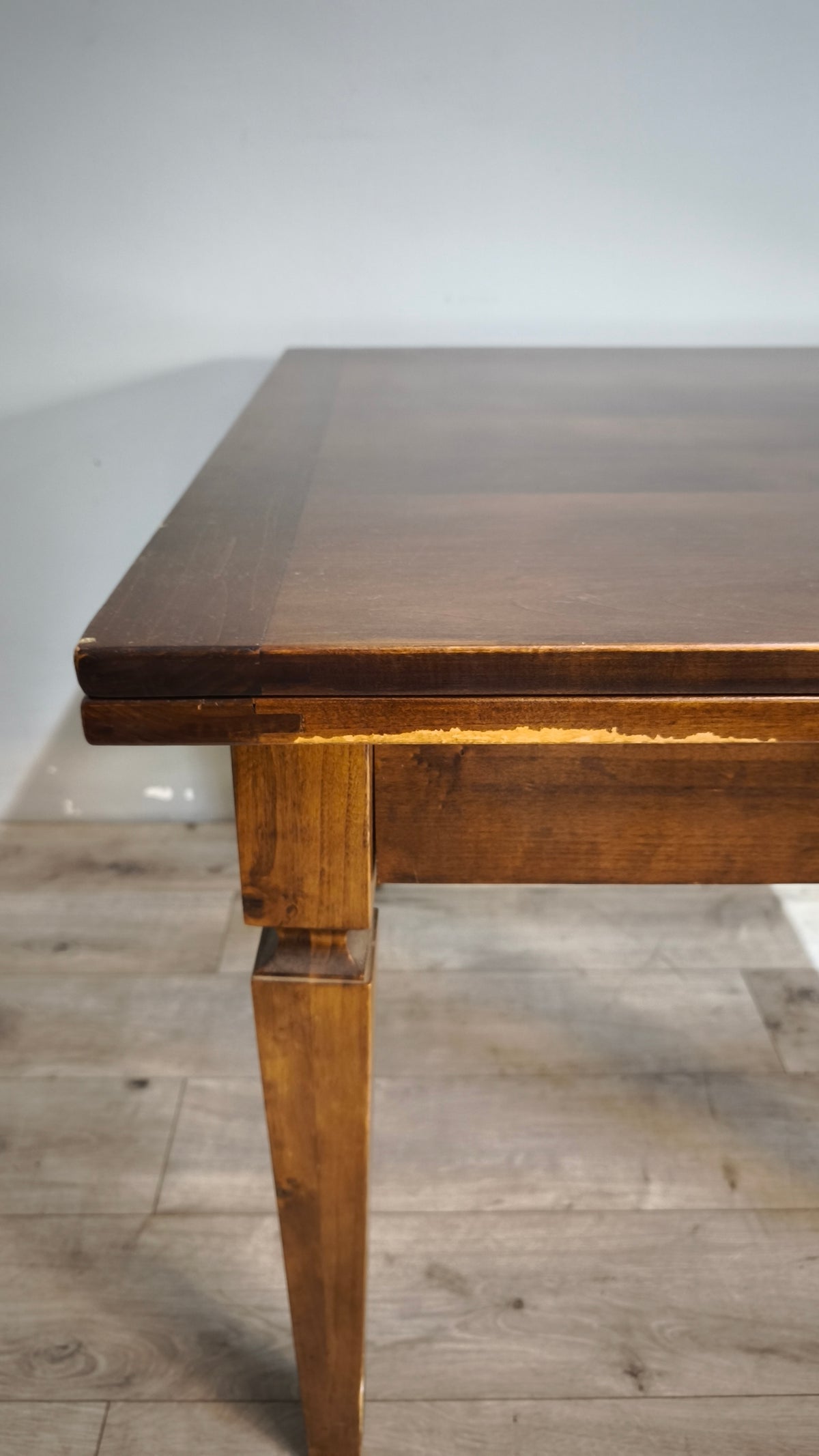 93659 Tavolo allungabile in legno con piano a libretto