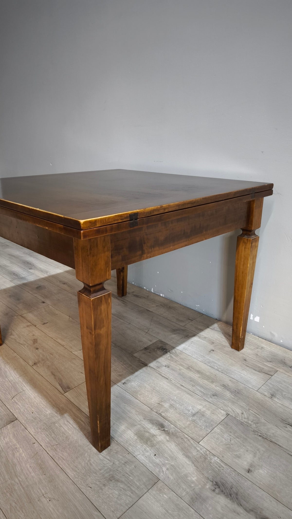 93659 Tavolo allungabile in legno con piano a libretto
