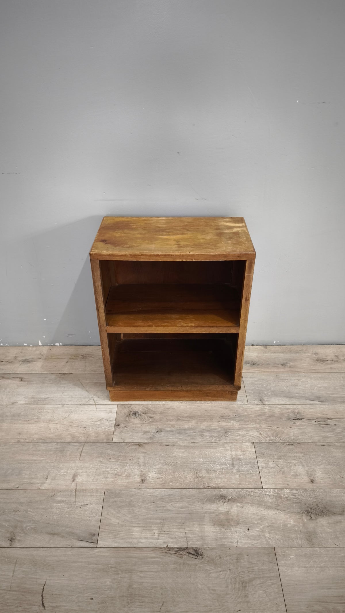 93614 Piccola libreria in legno