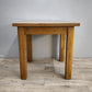 93607 Tavolo in legno con piano quadrato
