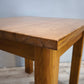 93607 Tavolo in legno con piano quadrato