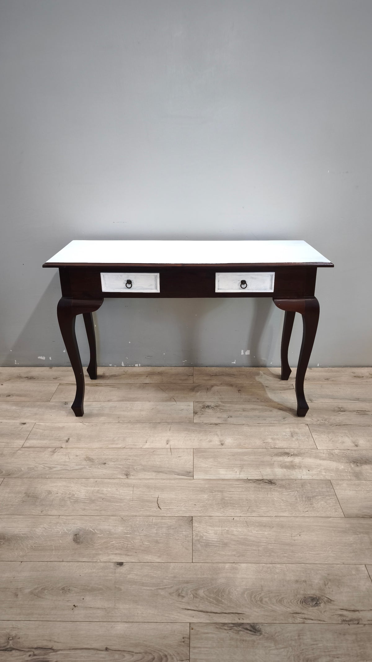 93652 Scrittoio in legno con piano e cassetti bianchi