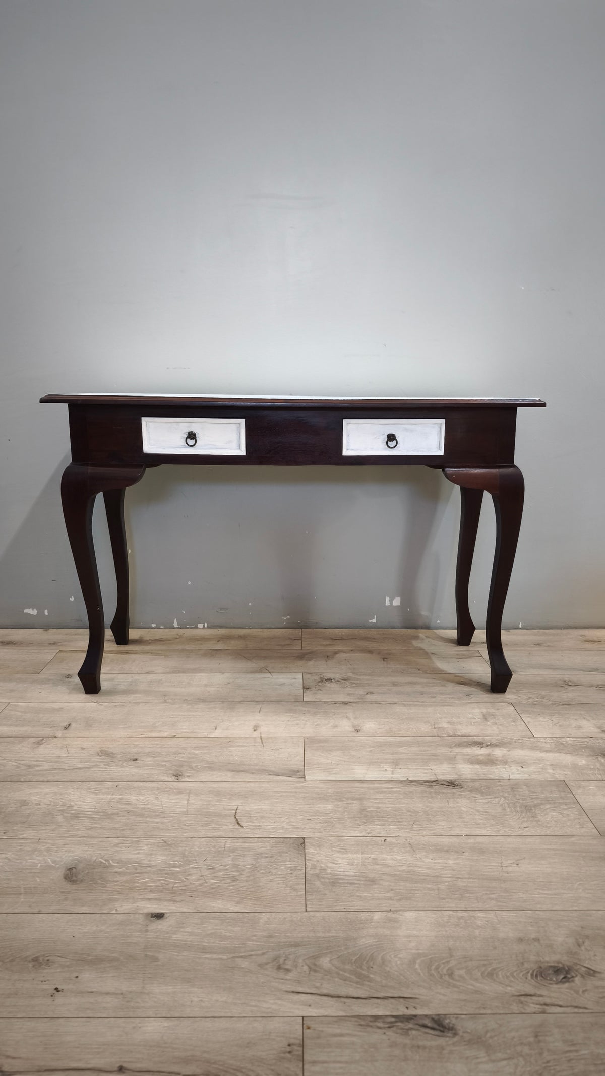 93652 Scrittoio in legno con piano e cassetti bianchi