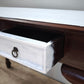 93652 Scrittoio in legno con piano e cassetti bianchi