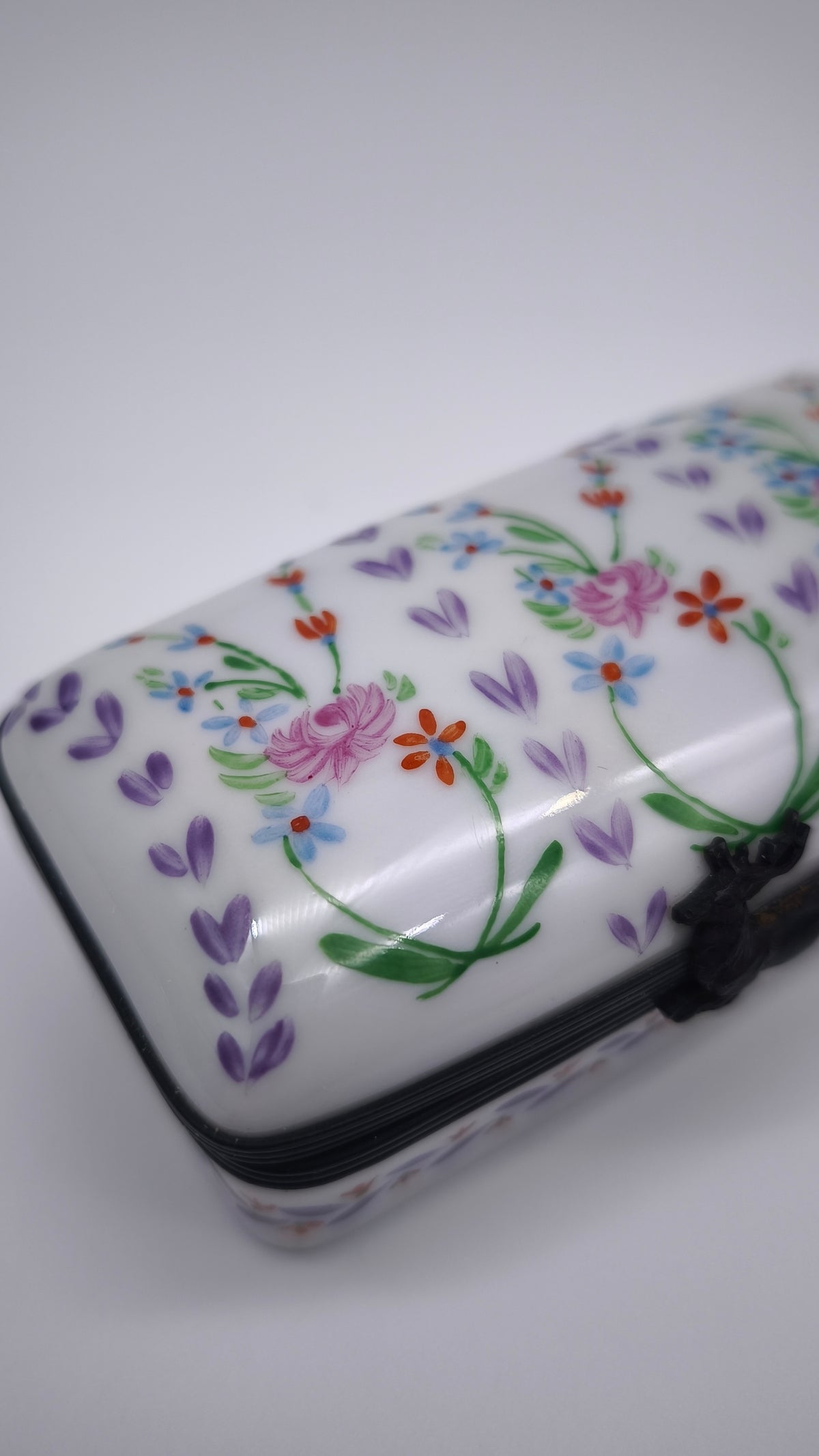 93750 Scatolina porta francobolli in ceramica Limoges