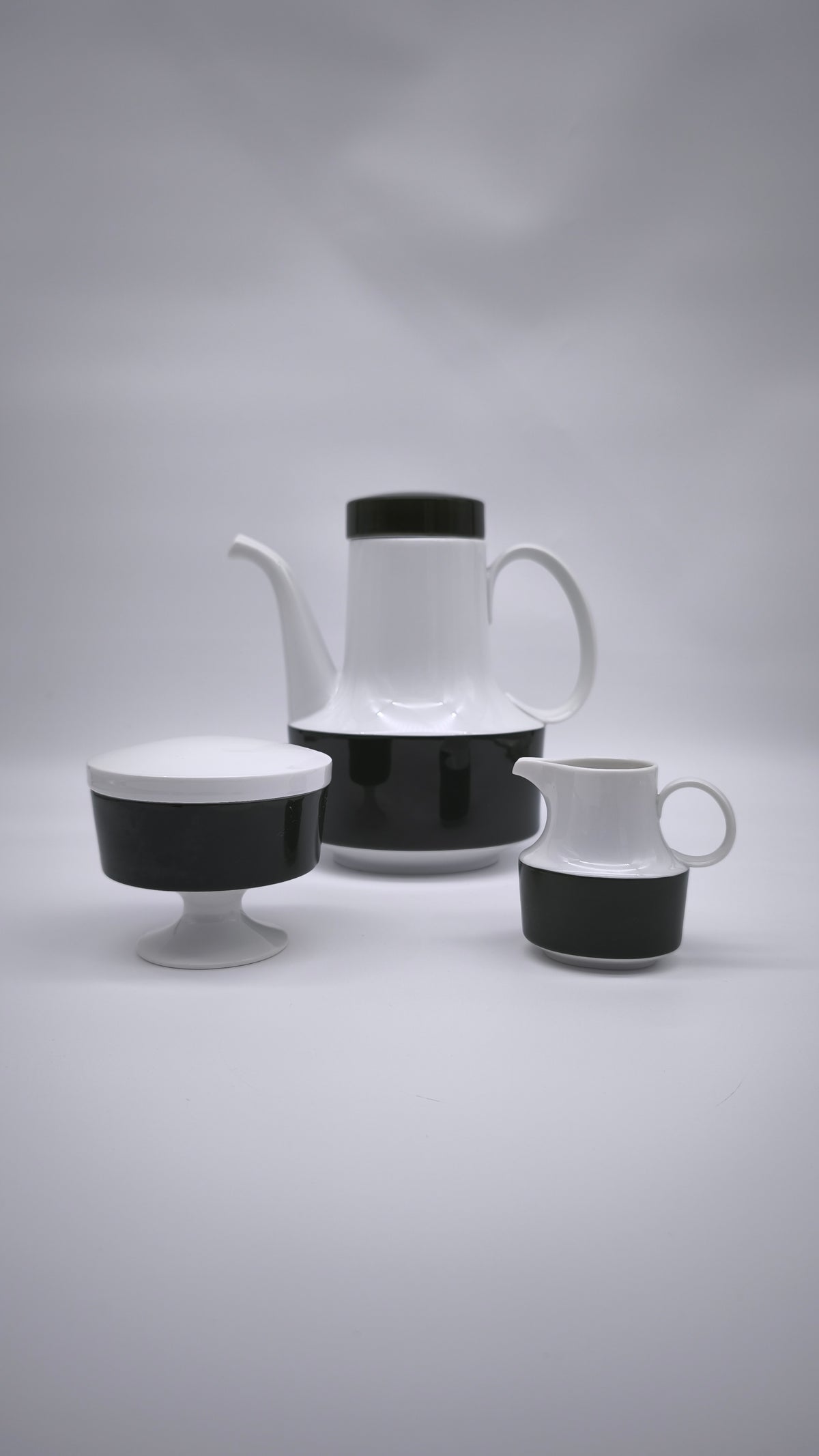 93362 Set teiera, lattiera e zuccheriera in ceramica Rosenthal