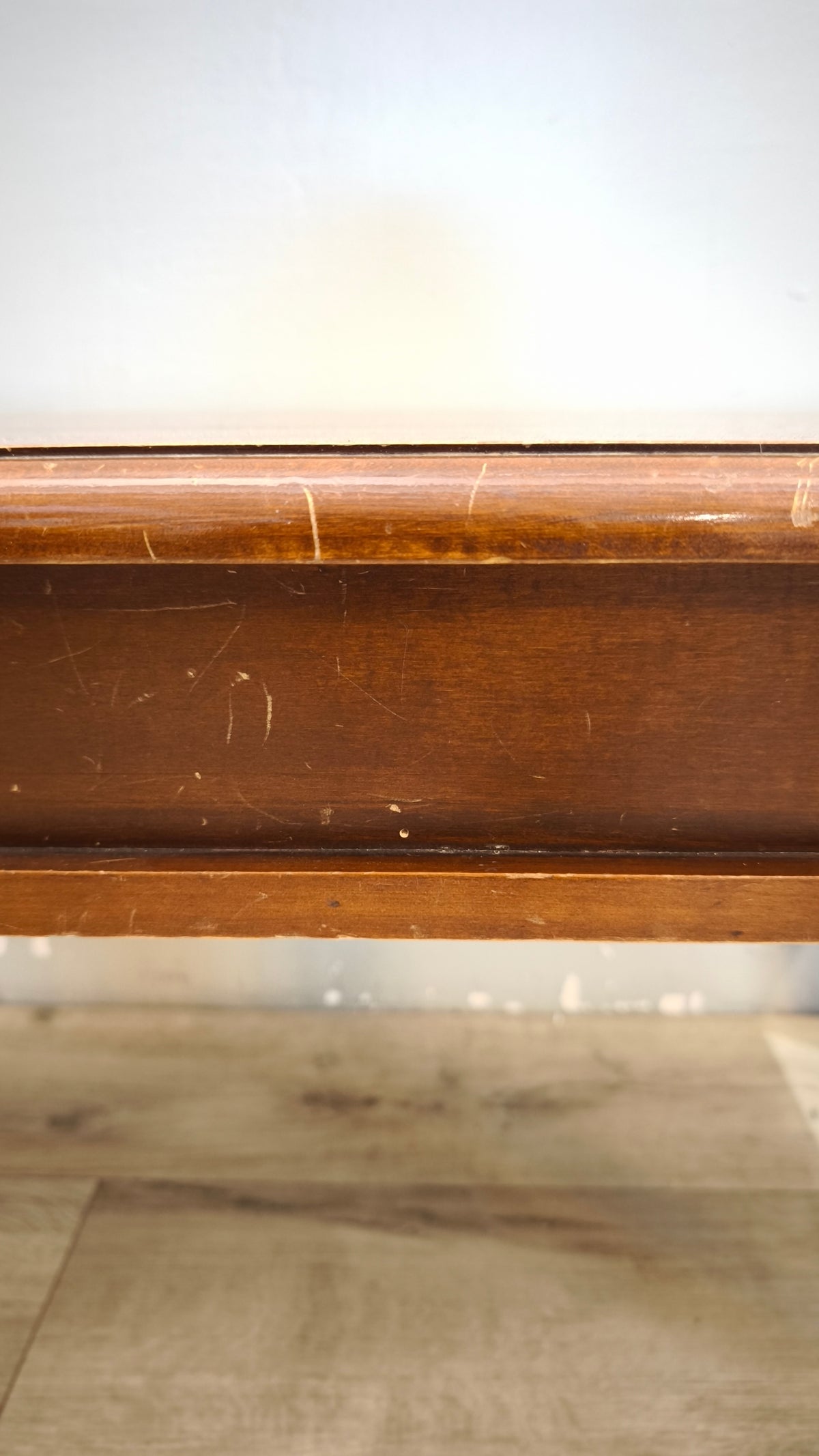 93736 Tavolino da salotto in legno con piano apribile