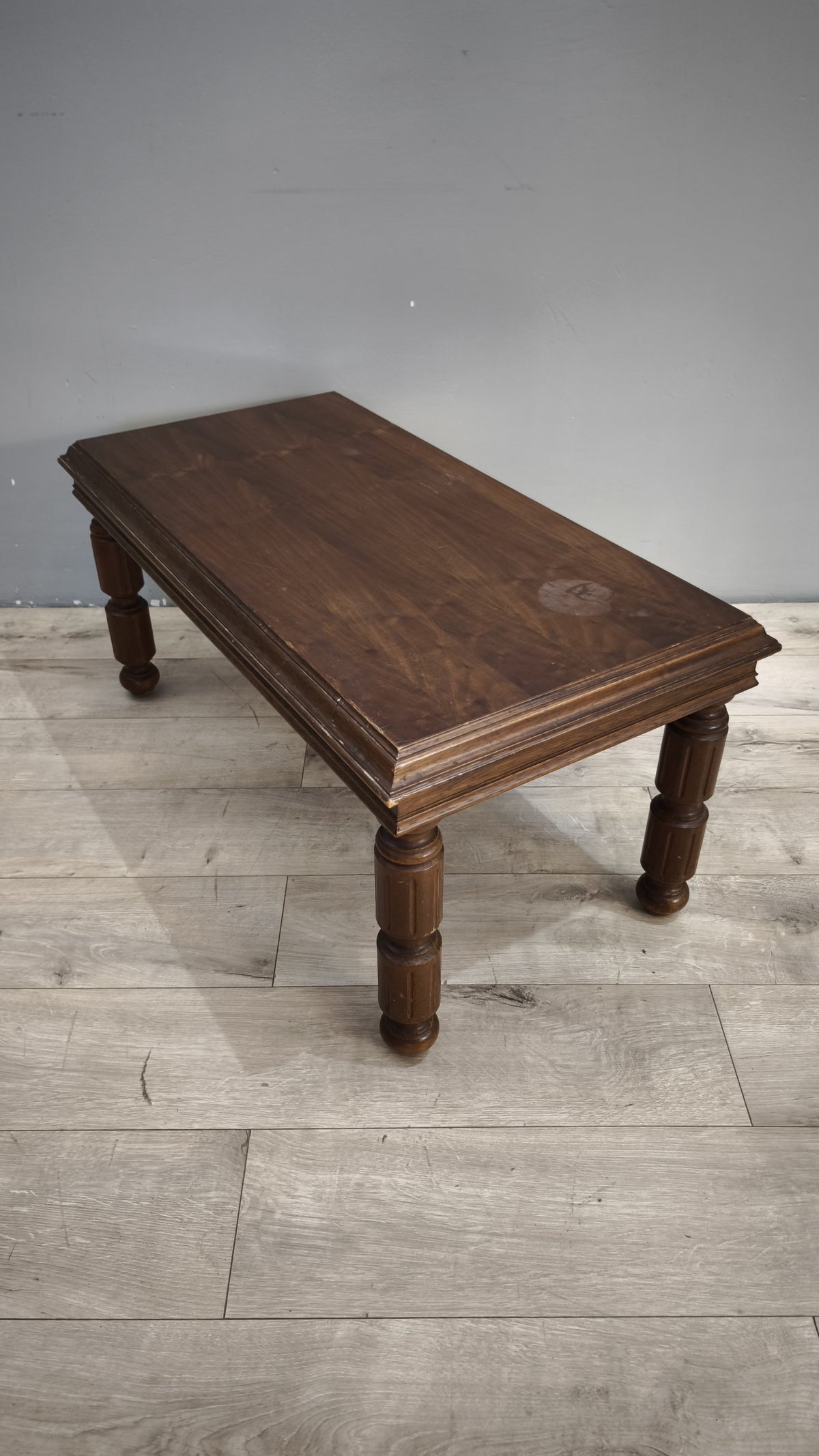 93737 Tavolo da salotto in legno con piano rettangolare