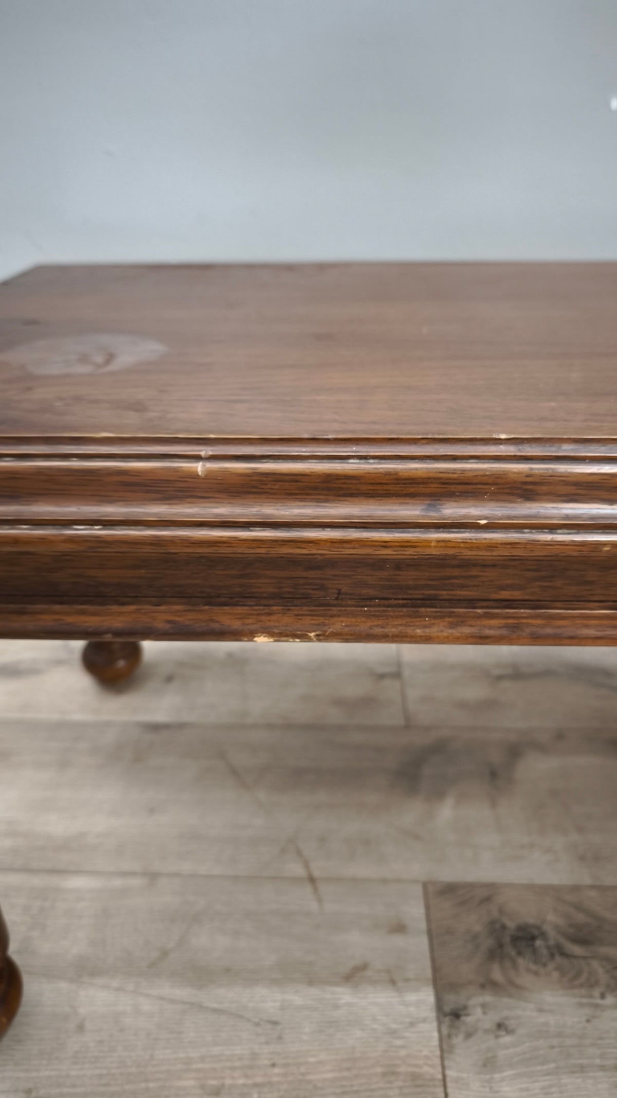 93737 Tavolo da salotto in legno con piano rettangolare