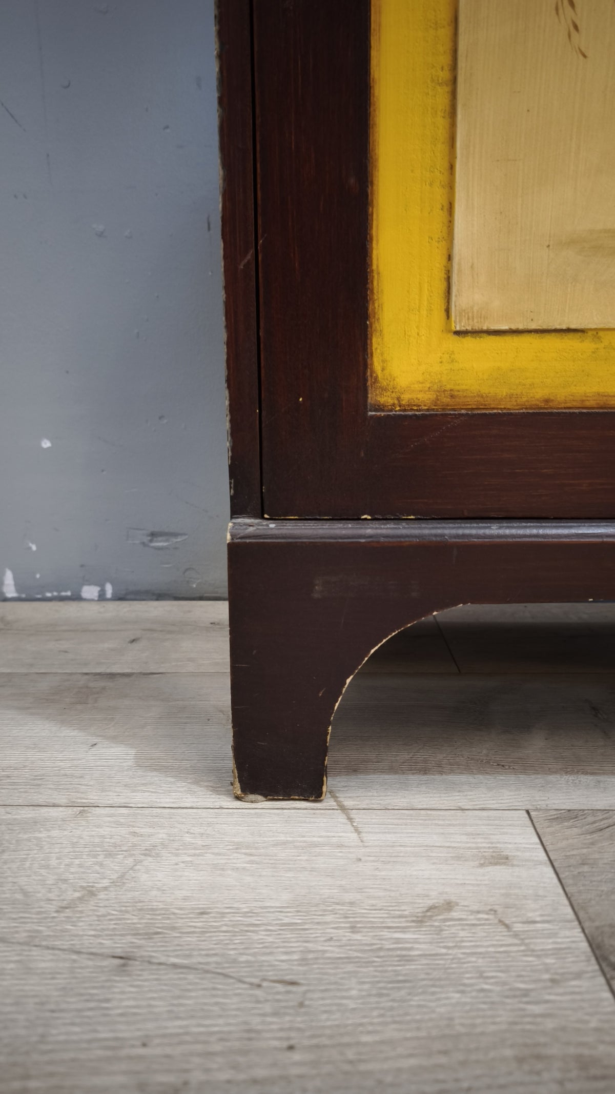 93690 Armadietto in MDF con sportello dipinto