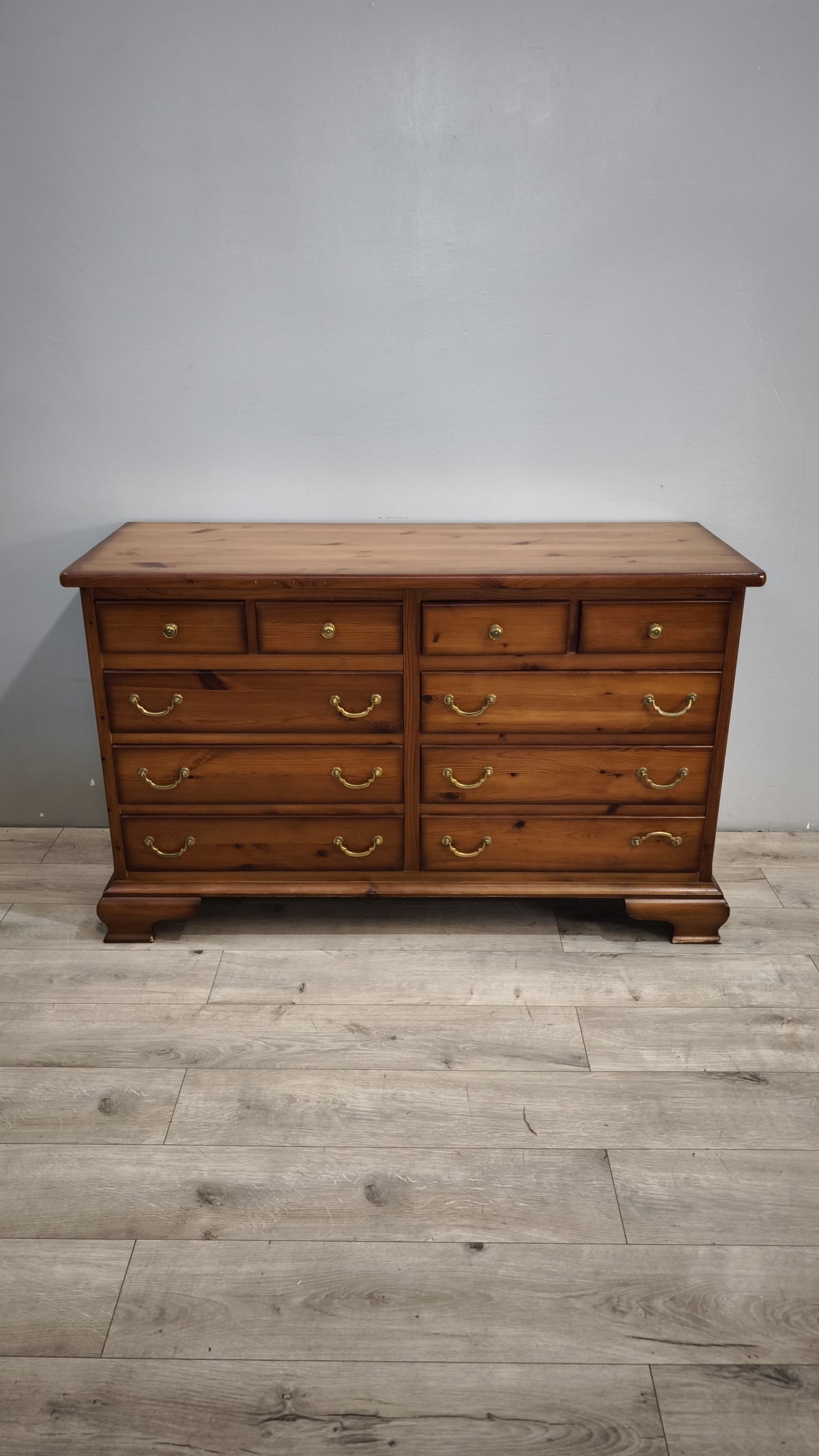 93689 Cassettiera in legno di pino con 10 cassetti