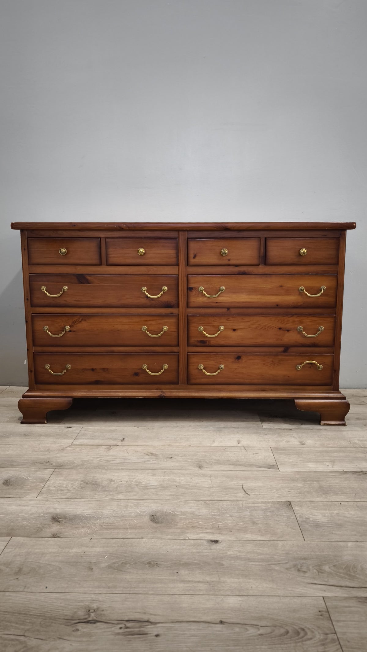 93689 Cassettiera in legno di pino con 10 cassetti