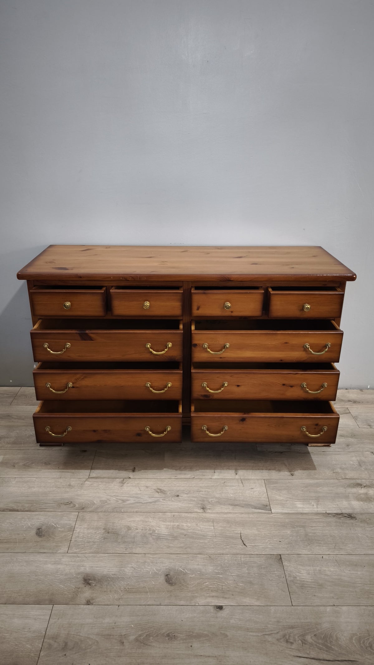 93689 Cassettiera in legno di pino con 10 cassetti