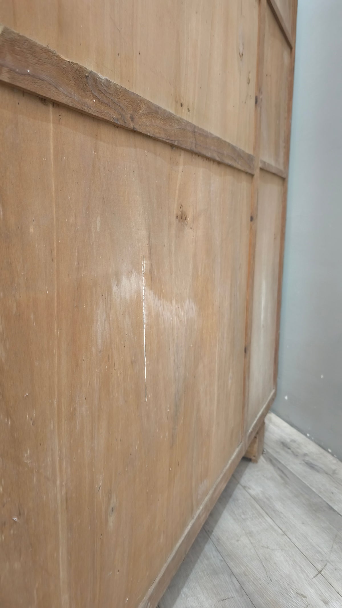 93952 Credenza anni '50 dipinta verde