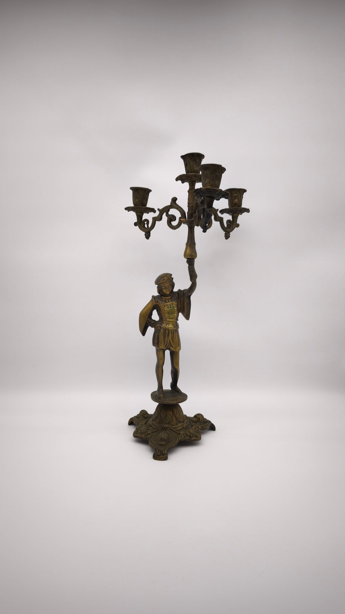 93853 Candelabro in bronzo