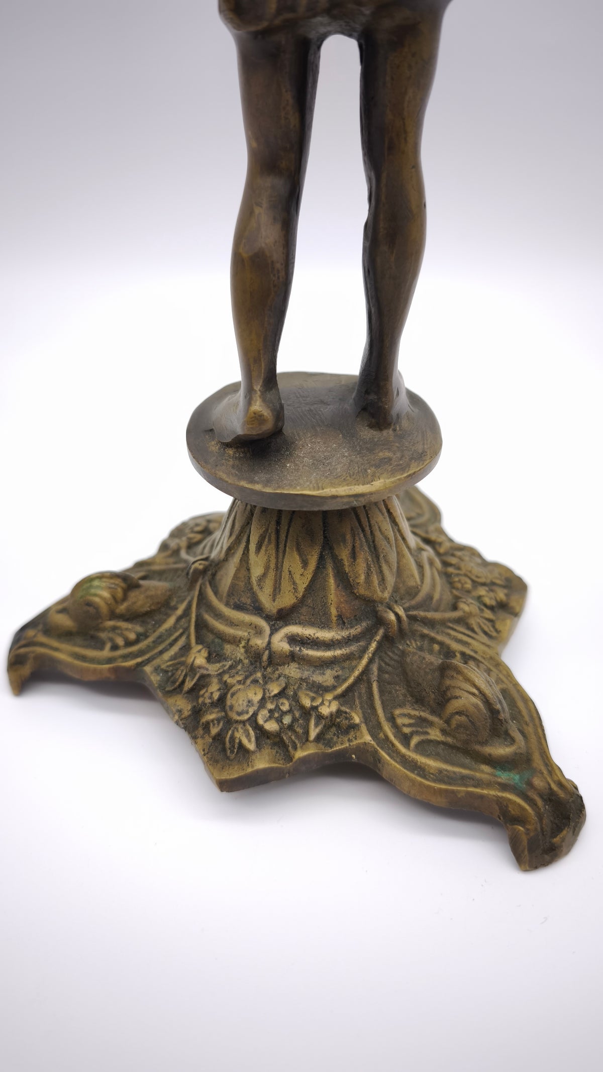 93853 Candelabro in bronzo