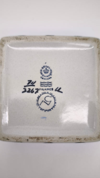 93881 Scatolina Royal Copenhagen, Inge Lise Koefoed, anni '60-'70