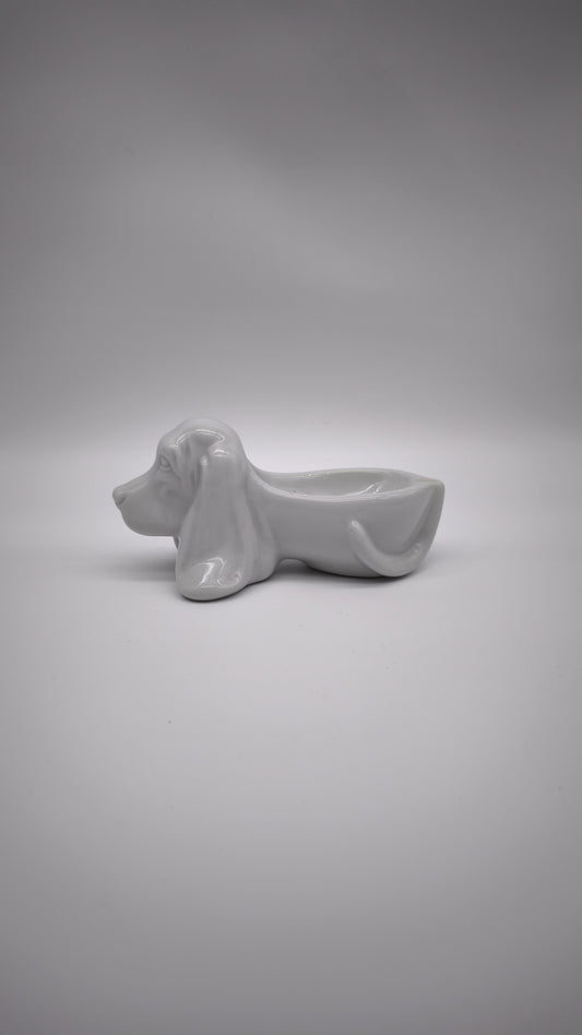 93811 Porta cenere Basset Hound in ceramica bianca