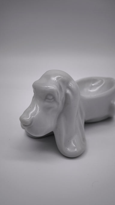 93811 Porta cenere Basset Hound in ceramica bianca