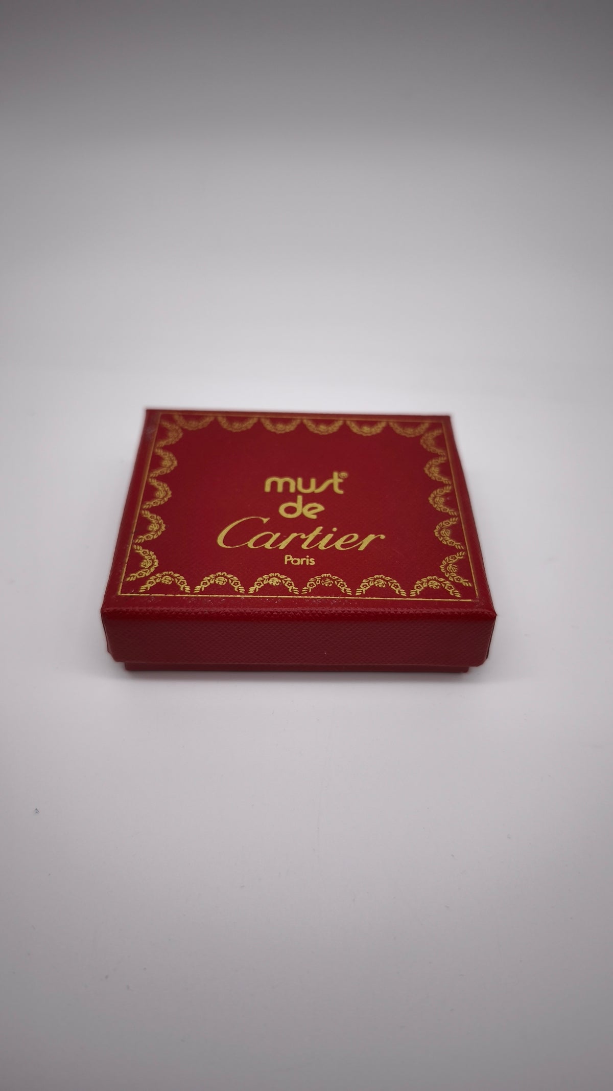93862 Scatolina Must de Cartier in cartone