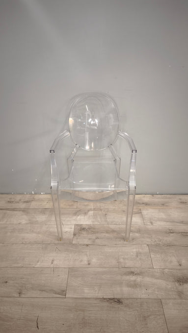 93972 Poltroncina Kartell con braccioli modello Louis Ghost