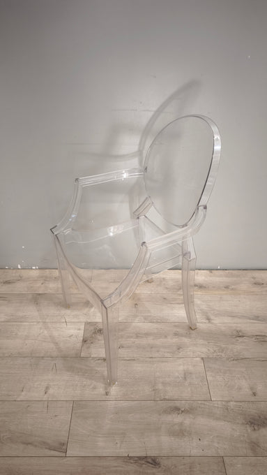 93972 Poltroncina Kartell con braccioli modello Louis Ghost