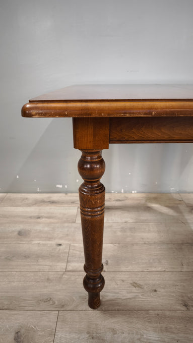 94016 Tavolo allungabile in legno con piano quadrato