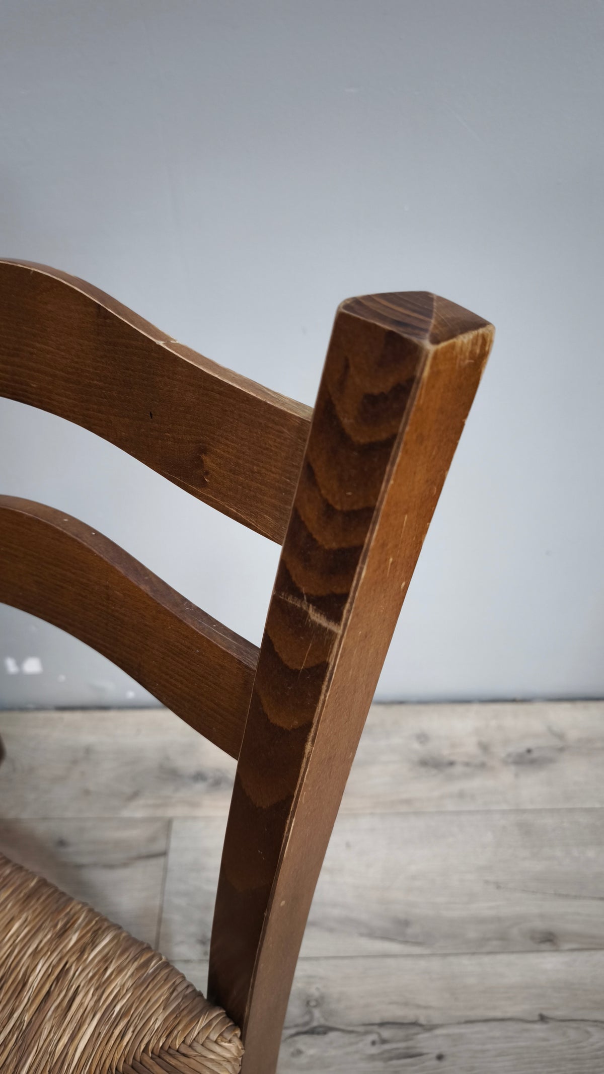 94136 Set n 6 sedie in legno con seduta in paglia