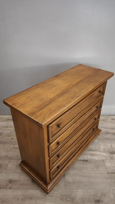 94150 Comò in legno massello con tre cassetti e piano a ribalta